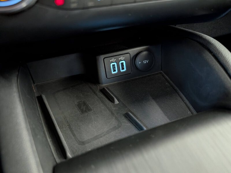 Fahrzeugabbildung Kuga 2.5 PHEV ST-Line X HUD B&O AHK ACC Pano Bild 22 von 45
