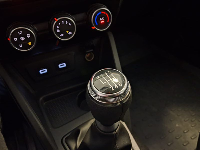 DACIA Duster 2022 — imagine 7