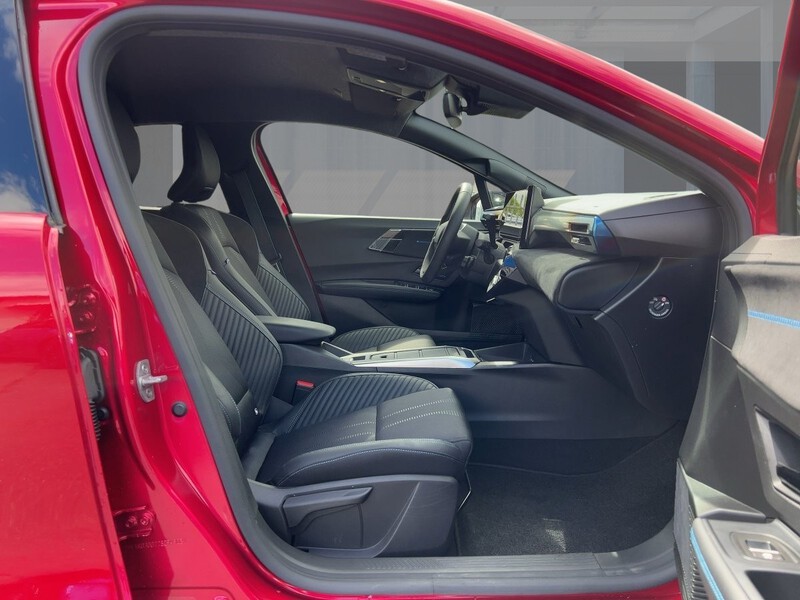 Fahrzeugabbildung Clio PDC BT Bild 8 von 23