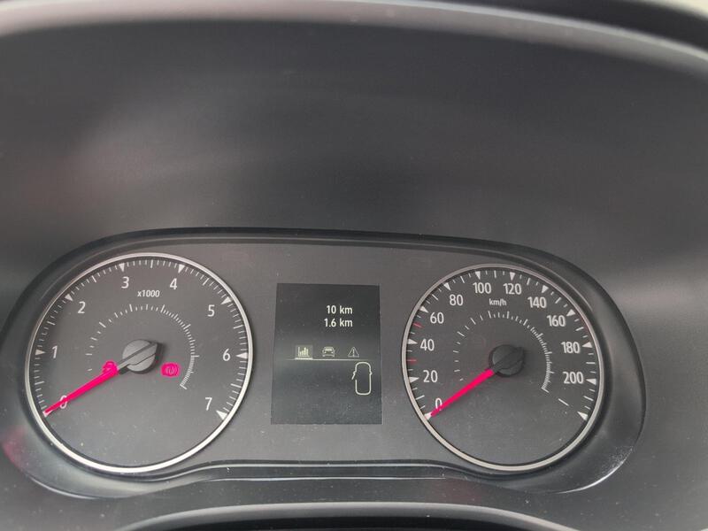 Fahrzeugabbildung Sandero Automatik Sitzheizung Navi Rückfahrkamera Bild 15 von 15