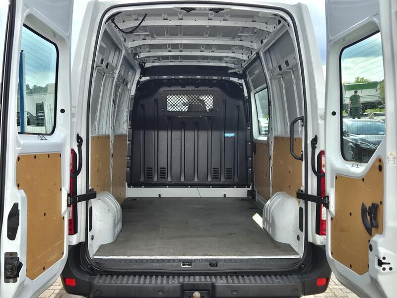 Nissan Interstar
