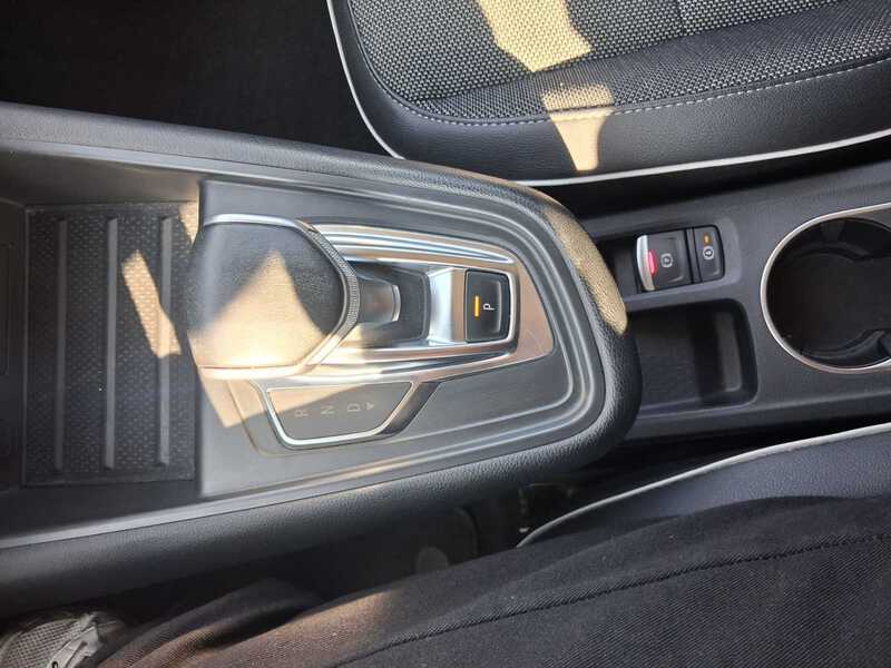 Fahrzeugabbildung Captur INTENS TCe 140 EDC *in Germersheim* Bild 18 von 20