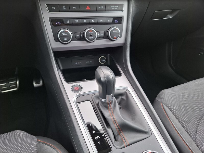 Fahrzeugabbildung Ateca FR 1.5 TSI ACT 110 kW (150 PS) 7-Gang DSG Bild 33 von 48