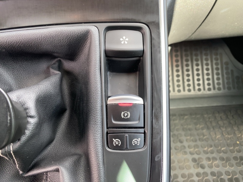 Fahrzeugabbildung Scenic ABS Fahrerairbag ESP NSW Bild 16 von 18