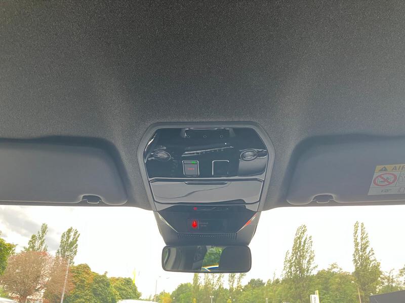 Fahrzeugabbildung Austral 140PS Automatik PDC LED Klimaautomatik Bild 18 von 20