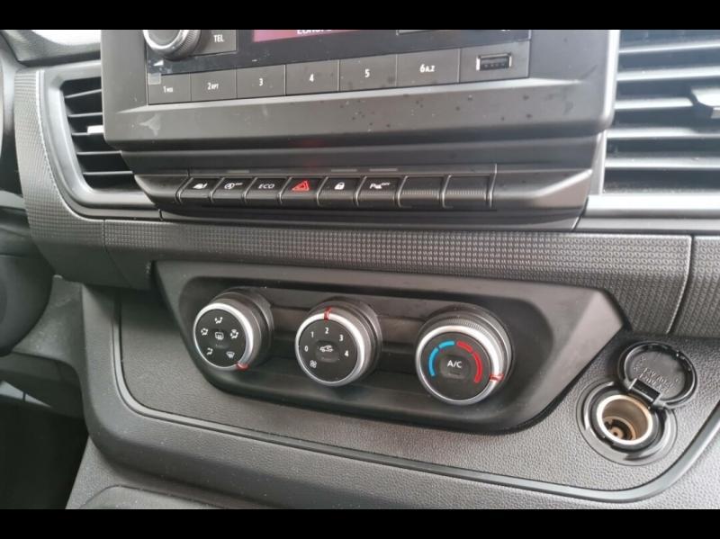 Renault Trafic Combi