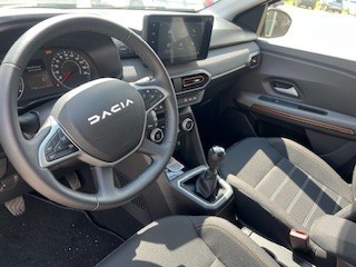Dacia Sandero – Bild 14
