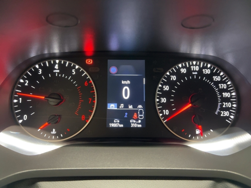 Fahrzeugabbildung Captur SITZHEIZUNG Bild 13 von 23