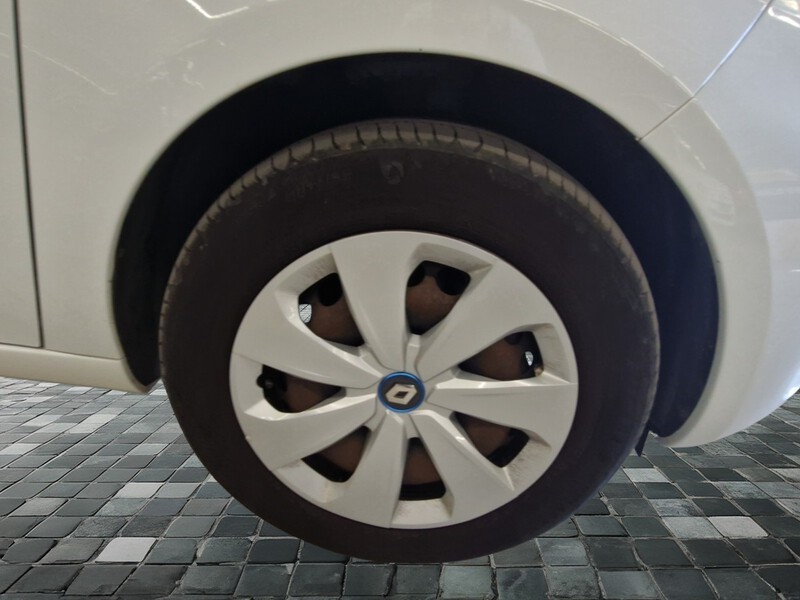 Fahrzeugabbildung Zoe Z.E.50 Entry Klima Tempomat DAB+ Bild 6 von 16