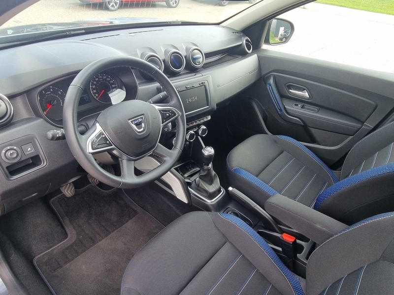Fahrzeugabbildung Duster Allrad Bild 8 von 20