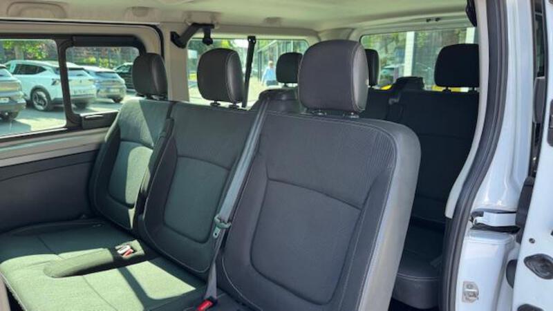 Renault Trafic Combi