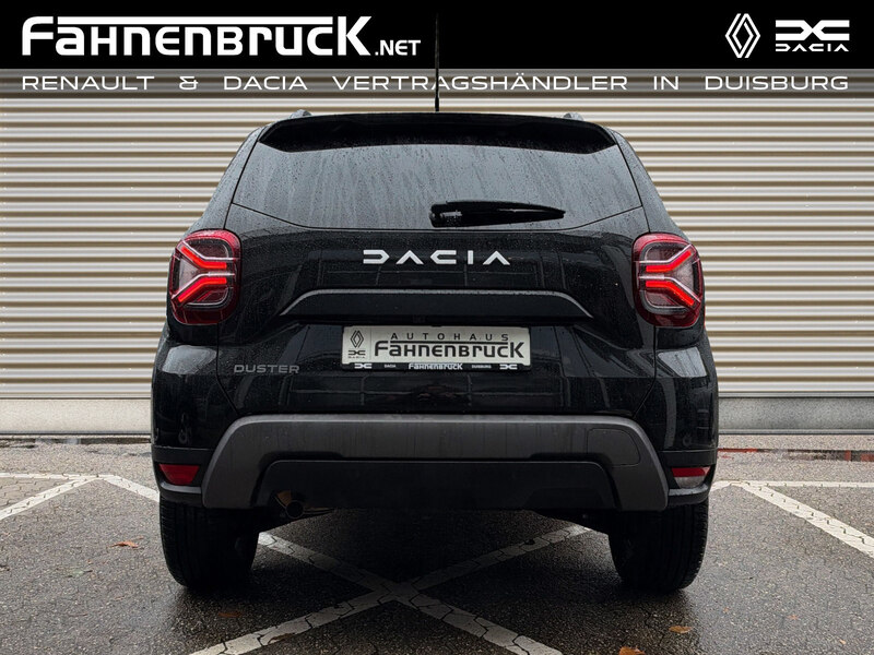 Fahrzeugabbildung Duster Scheckheft 360° Navi PDC Bild 4 von 20