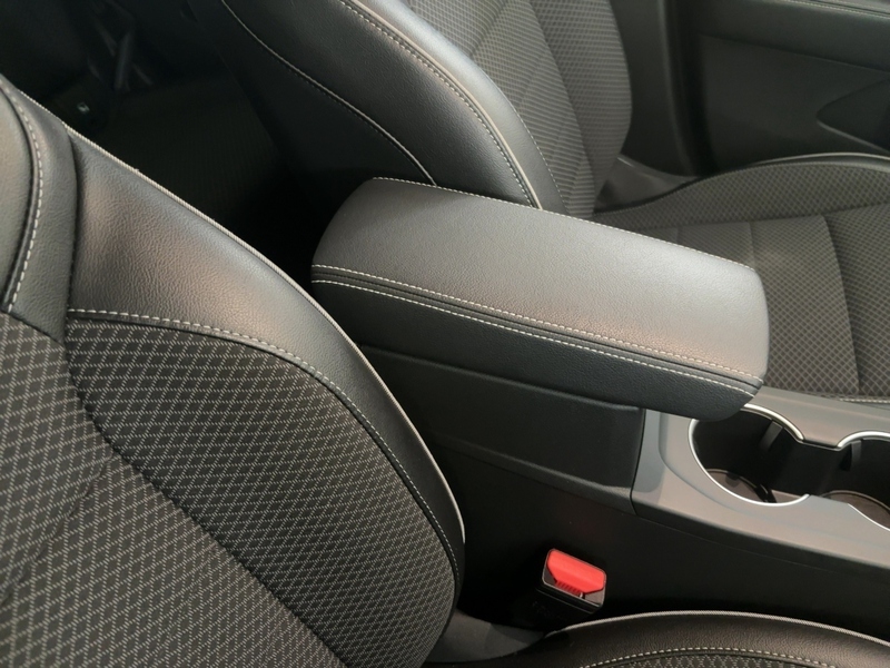 Fahrzeugabbildung Arkana 1.3 TCe 140 Mild-Hybrid Techno Bild 29 von 30