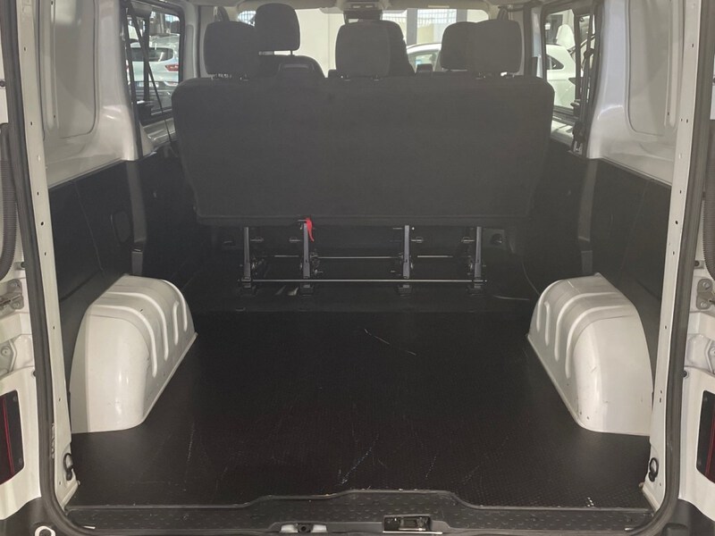Renault Trafic Combi