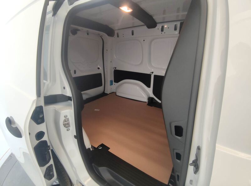 Nissan Touran