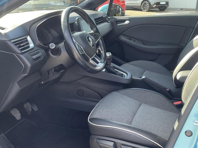Fahrzeugabbildung Clio INTENS TCe 90 Bild 10 von 23