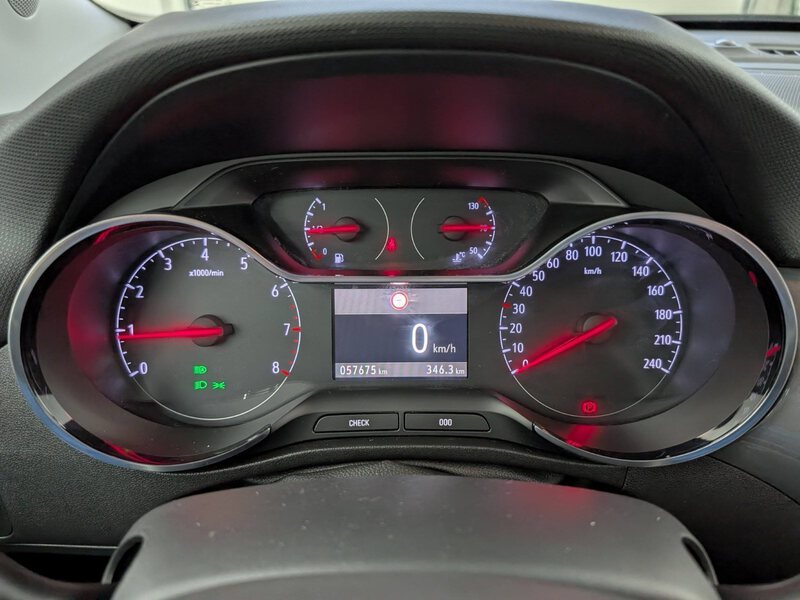 Fahrzeugabbildung Crossland 1.2 Turbo Elegance LED Navi Bild 16 von 32