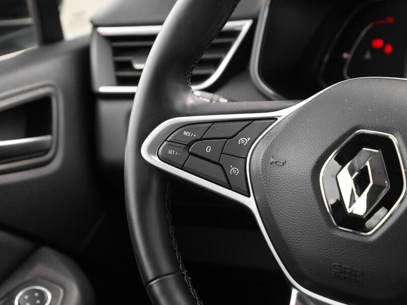 Fahrzeugabbildung Clio NAVI SHZ KAMERA Bild 7 von 15