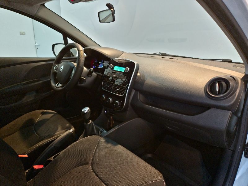 RENAULT Clio 2017 — imagine 42