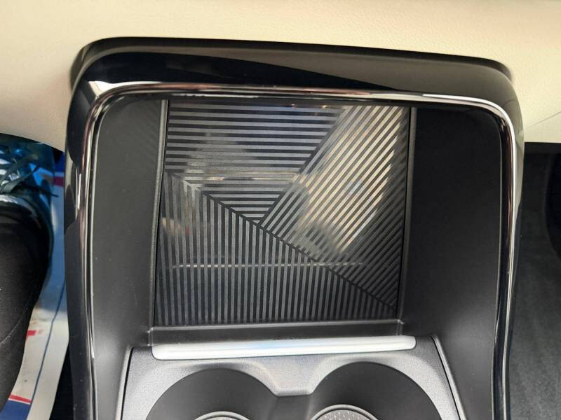 BMW X1 U11