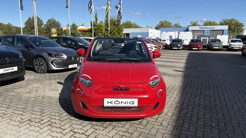 Fahrzeugabbildung 500C  Elektro Cabrio MJ22 RED Navi Klimaautomatik  Bild 5 von 20