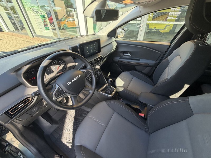 Fahrzeugabbildung Jogger Extreme+ TCe 100 ECO-G 7-Sitzer Bild 31 von 41