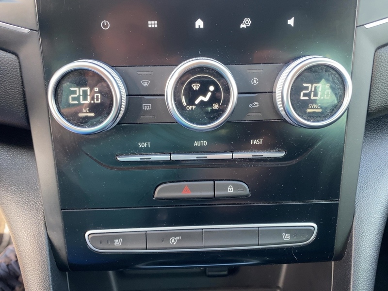 Fahrzeugabbildung Megane Grandtour ZEN TCe 115 GPF Bild 19 von 21