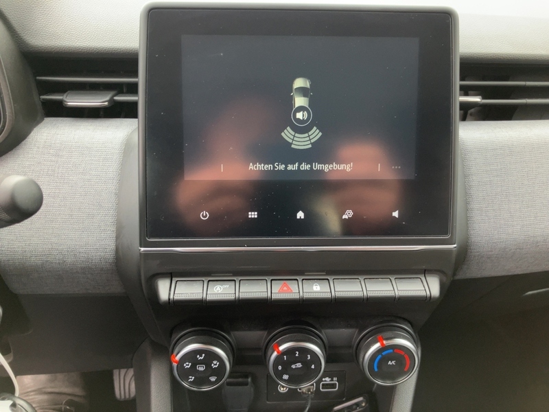 Fahrzeugabbildung Clio 5 EVOLUTION SCe 65 Bild 16 von 20