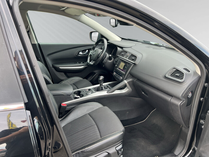 Fahrzeugabbildung Kadjar  Bose Edition dCi 130 4x4 Bild 10 von 12
