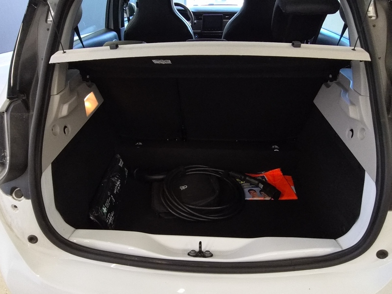 Fahrzeugabbildung Zoe Z.E.50 EXPERIENCE Klima Navi PDC Bild 10 von 20