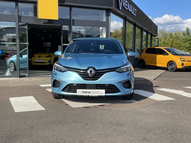 Fahrzeugabbildung Clio INTENS TCe 90 Bild 2 von 23
