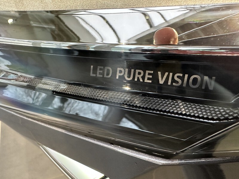 Fahrzeugabbildung Captur Evolution TCe 90 PS Bild 7 von 50