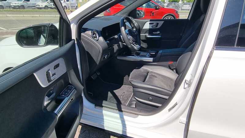 Mercedes-Benz B 220