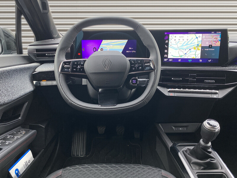 Fahrzeugabbildung Clio Navi Sitzheizung PDC Bild 7 von 20