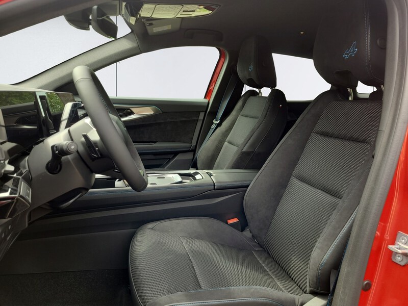 Fahrzeugabbildung Austral Techno Esprit Alpine Mild Hybrid 160+NAVI* Bild 11 von 15