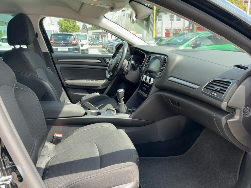 Fahrzeugabbildung Megane ++Navi++ Bild 15 von 50