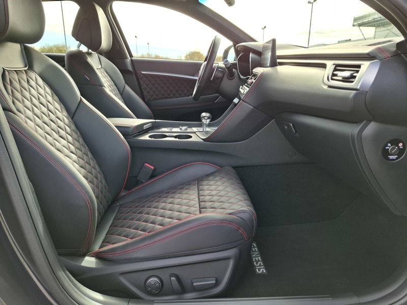 Genesis G70