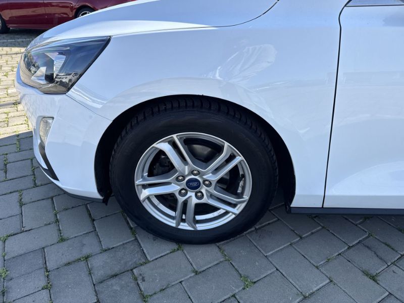 FORD Focus 2019 — imagine 5