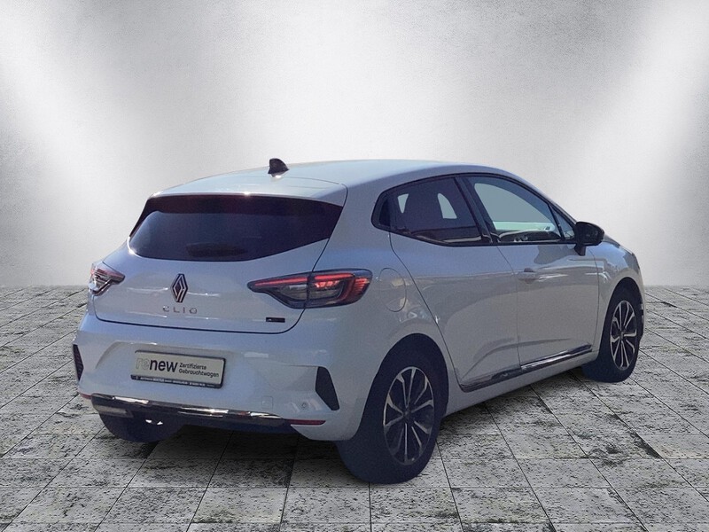Fahrzeugabbildung Clio V Techno Full Hybrid E-Tech 145 Bild 7 von 16