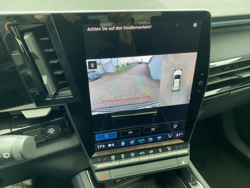 Fahrzeugabbildung Austral Iconic Esprit Alpine Mild Hybrid 160 Automatik Bild 16 von 21