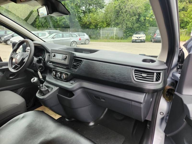 Renault Trafic Combi