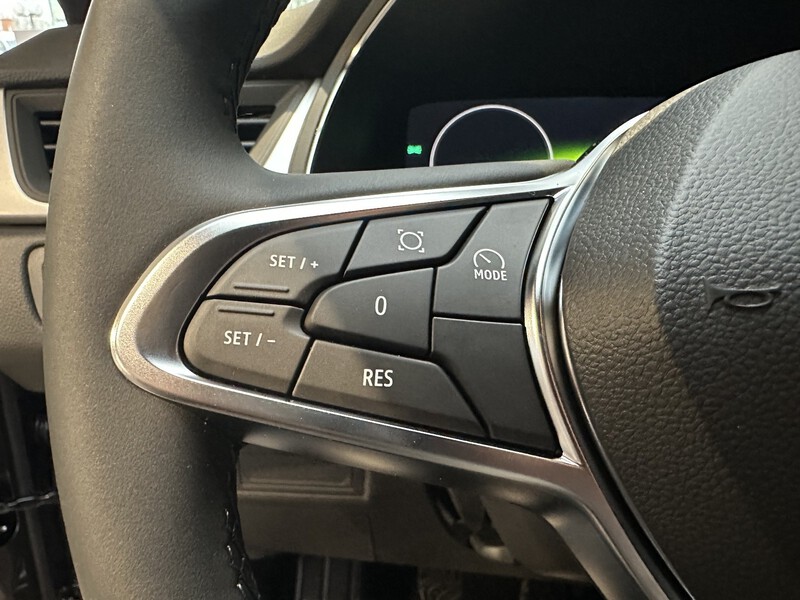 Fahrzeugabbildung Captur Evolution TCe 90 PS Bild 40 von 50