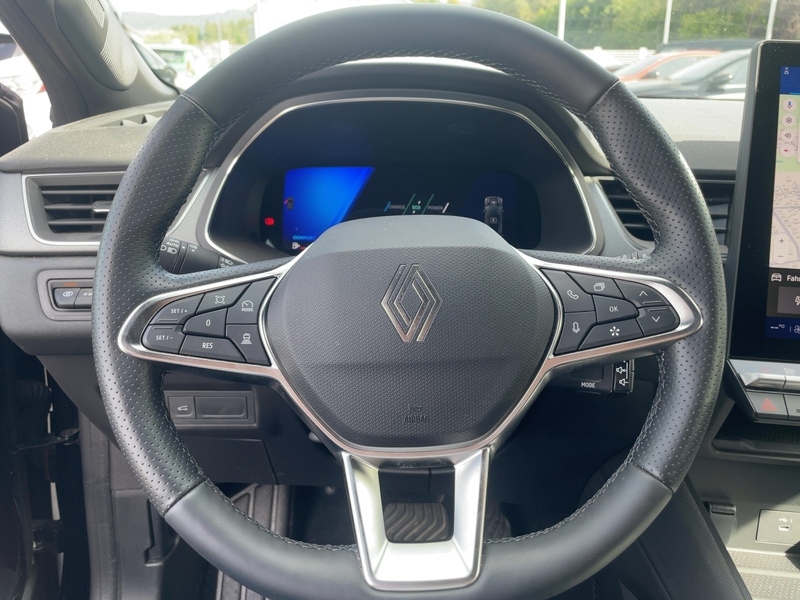 Fahrzeugabbildung Symbioz 1.6 E-TECH Full Hybrid 145 Techno Bild 5 von 11