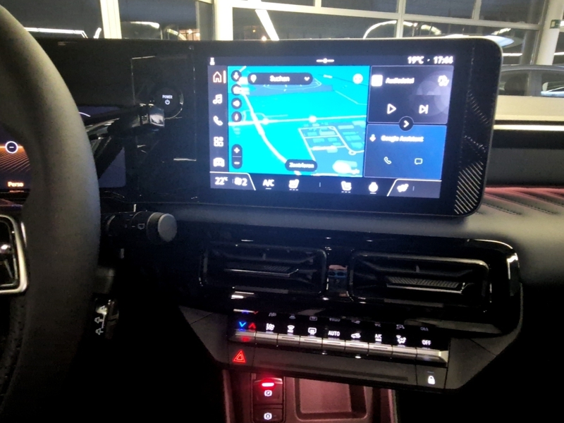 Fahrzeugabbildung Micra Evolve 52 kWh (150PS) Bild 9 von 15