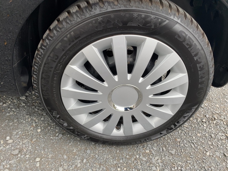 Fahrzeugabbildung Twingo ZEN SCe 65 Bild 12 von 21