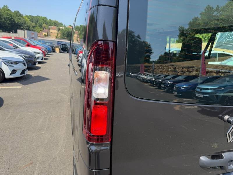 Renault Trafic Combi