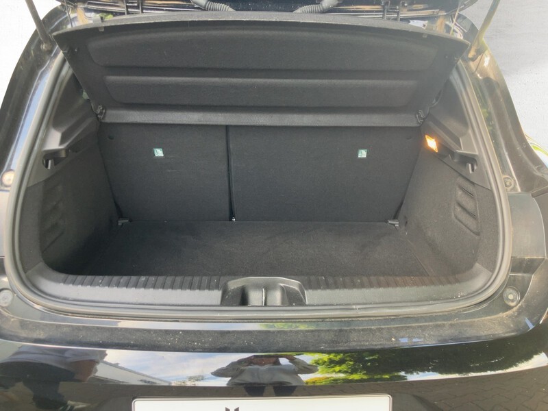 Fahrzeugabbildung Clio Lutecia 1.0 TCe 90 GPF Bild 6 von 20