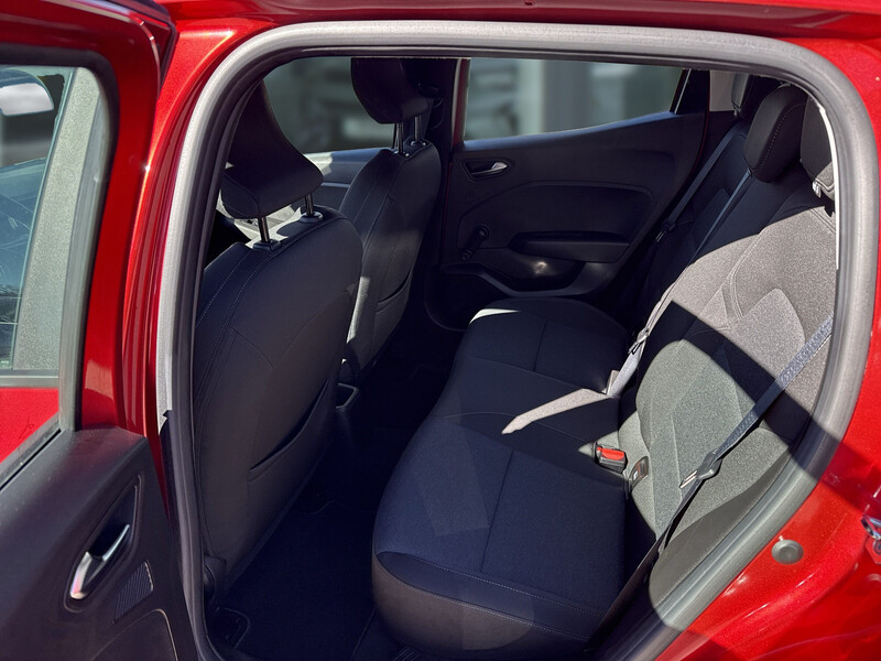 Fahrzeugabbildung Clio Evolution SCe 65 Bild 16 von 22