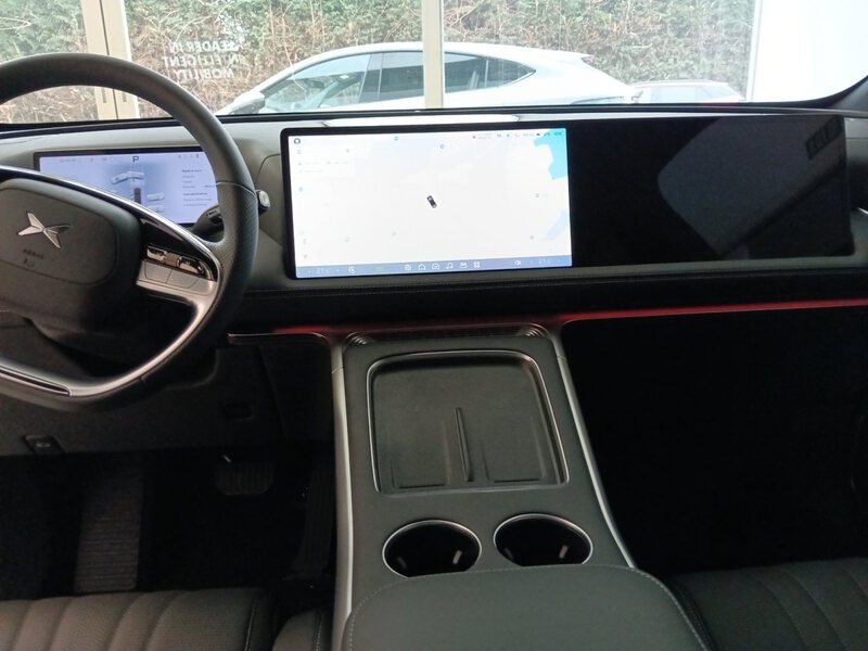 Xpeng G9