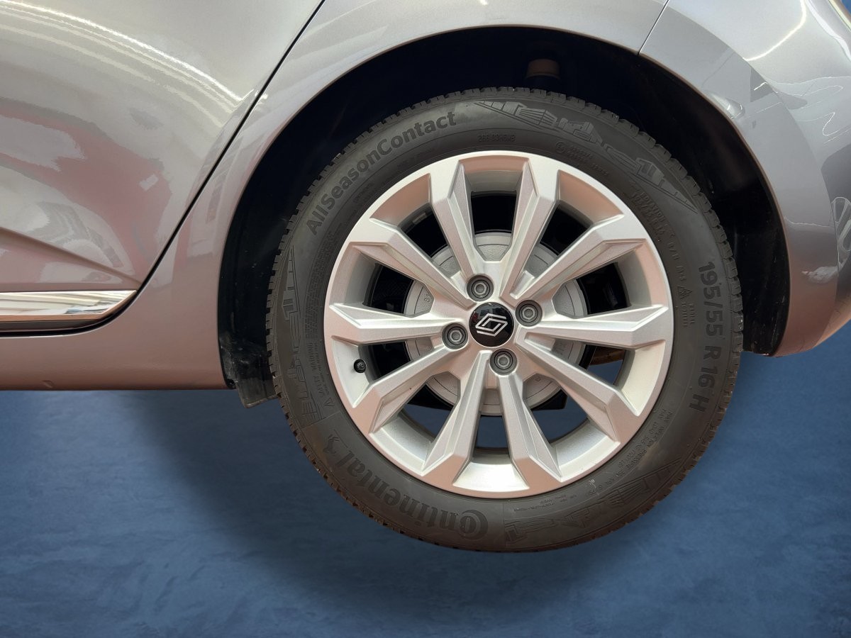 Renault Clio – Bild 19
